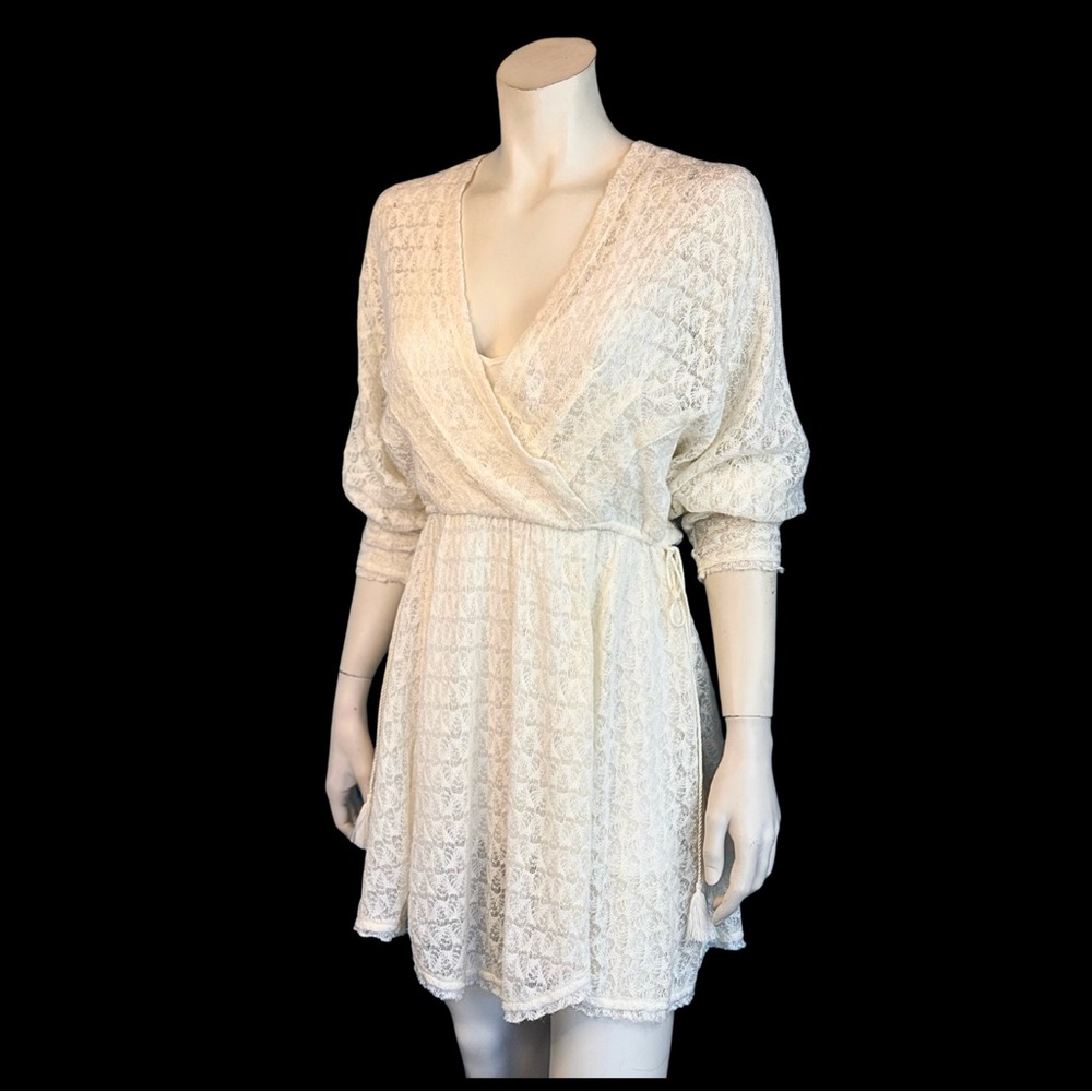 FREE PEOPLE “Snug Bug” Ivory Creme Faux Wrap Mini Dress w Tassels / XS